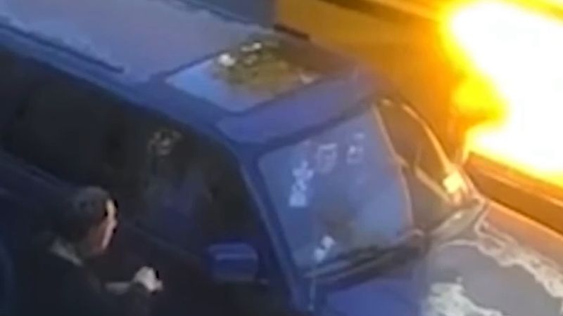 Yonkers'ta okul servisine cam şişe atıldı, 4 yaşındaki çocuk yaralandı