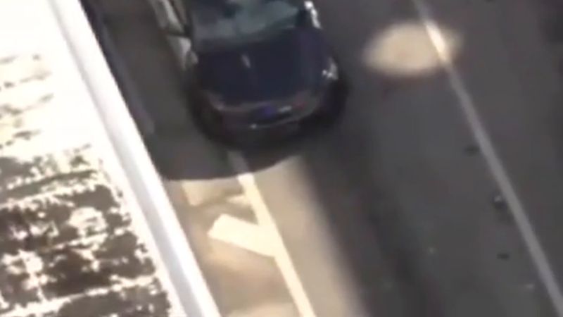 Miami'de araba bakmaya gelen adam bayiden Chevy Tahoe'yu çalıp kaçtı, polis kovalamacayla yakaladı