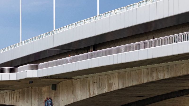 Viyana'da Reichsbrücke'deki çatlaklar tartışma yarattı; belediye köprünün kesinlikle güvenli olduğunu söyledi