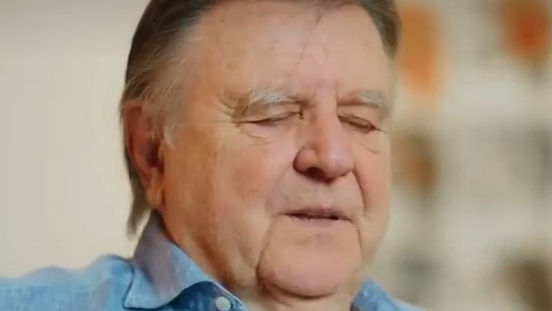 Avusturya'nın kabare efsanesi Lukas Resetarits 79 yaşında sahneye veda etti
