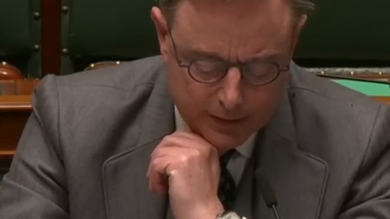 De Wever'in Engie'ye karşı nükleer santralleri zorla devletleştirme hazırlığı yaptığı bildirildi