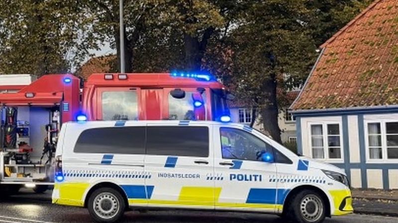 Odense'de iki otomobil çarpıştı, bir kişi hastaneye kaldırıldı