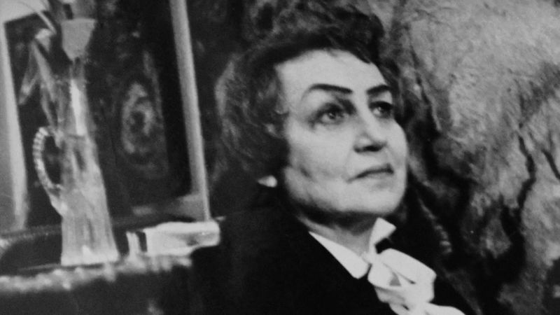 Türk asıllı prenses ressamın eserleri Abu Dabi'de açık artırmada