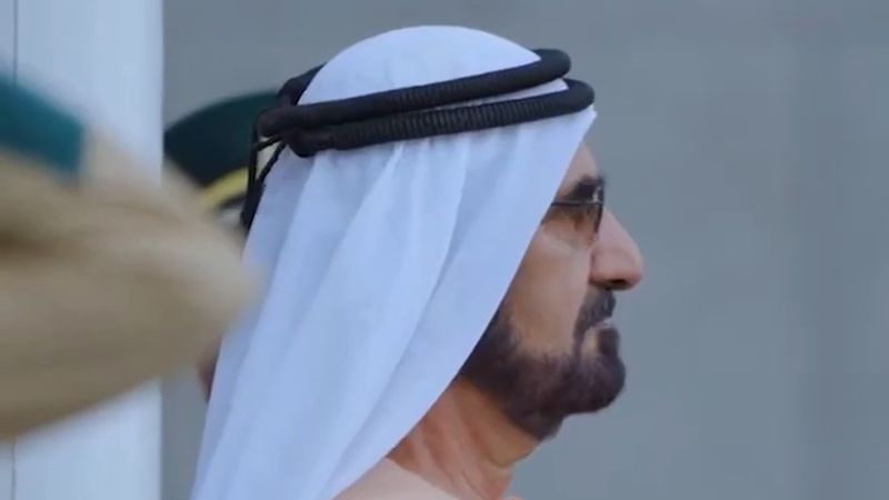 Dubai Hükümdarı Şeyh Muhammed bin Raşid, BAE'de yaşayan herkesi 3 Kasım Bayrak Günü'nde bayrak asmaya çağırdı