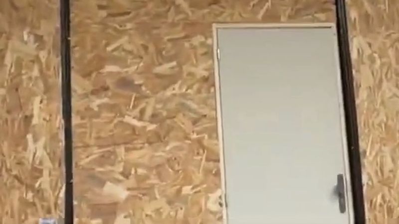 Nice'te pazar akşamı yeni gerginlik: tramvay hattı kesildi, hafta sonu 83 gözaltı