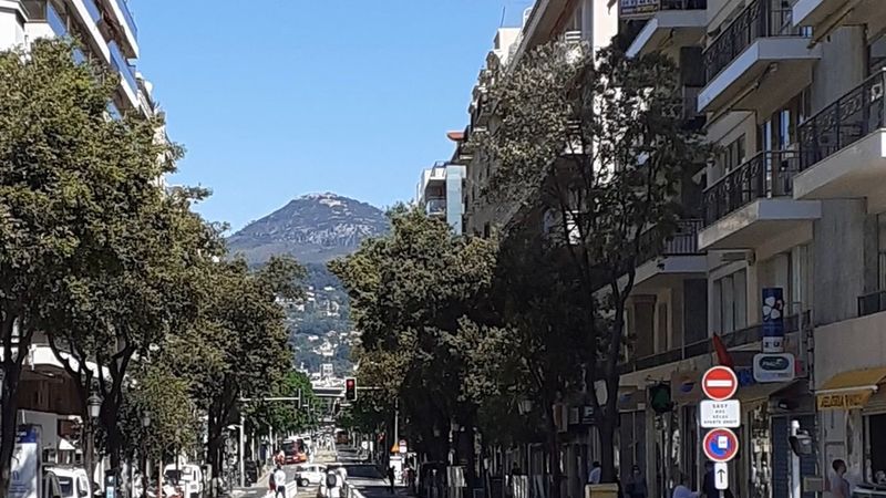 Nice'te bina bodrumunda savaştan kalma mermi bulundu: Gambetta Bulvarı kordon altında