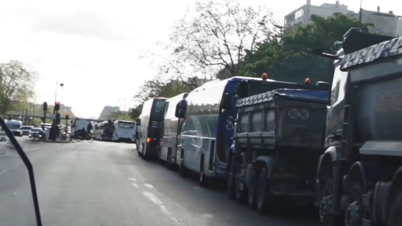 Fransa'da nakliyeciler 21-22 Ekim'de Paris'te eylem planını koruyor