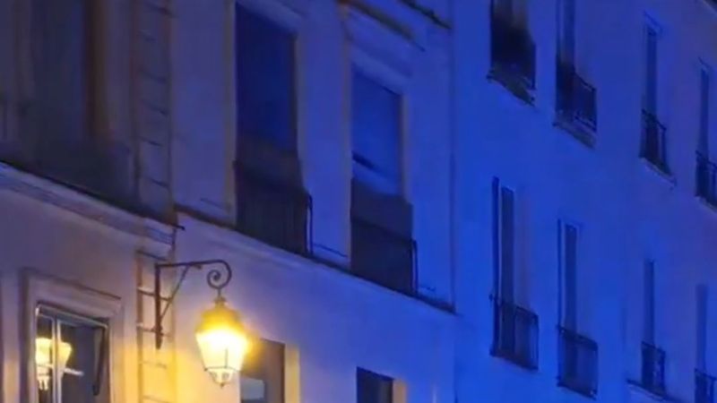 Paris'te sokağa çıkma yasağı başladı: sokaklarda jandarma, havada helikopter