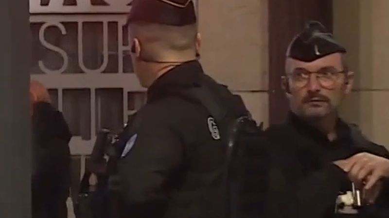 Marsilya'da 18 yaş altına sokağa çıkma yasağı bu gece yeniden başlıyor