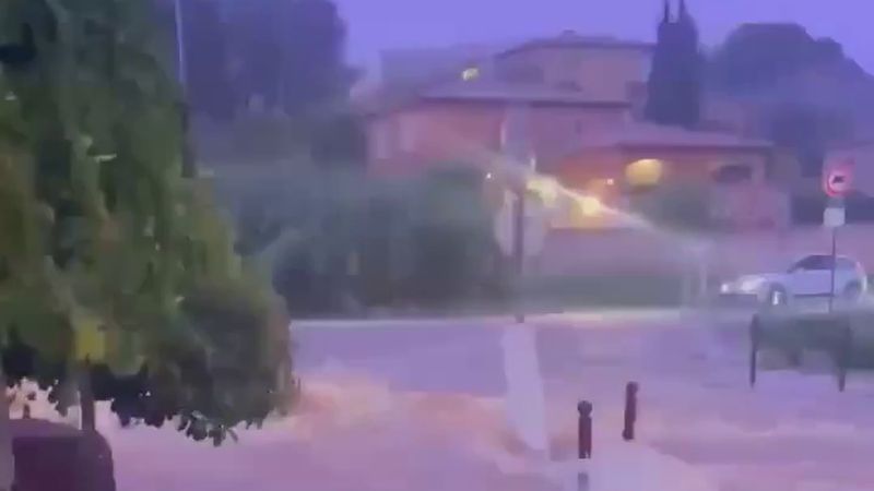 Fransa'daki Türkler dikkat! Güneyde sel: Lunel ve Port-de-Bouc'ta sokaklar su altında