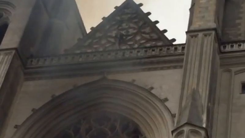 Nantes Katedrali'nde bugün 15.00'ten itibaren yangın tatbikatı: genel alarm ve geçici tahliye