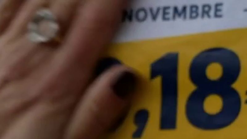 Fransa'da motorinde 1 Kasım'dan litrede 12-18 sent indirim bekleniyor; istasyonlar indirimi açıkça gösterecek