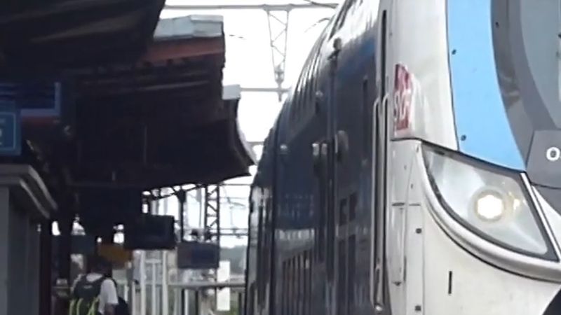 R hattında 31 Ekim-1 Kasım'da Melun'un güneyinde tren yok
