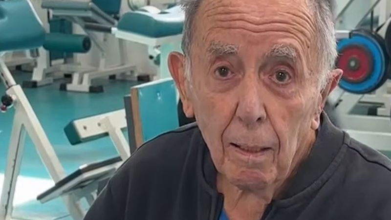 95 yaşındaki Raymond Gutierrez Pertuis'te haftada beş gün spor salonuna gidiyor