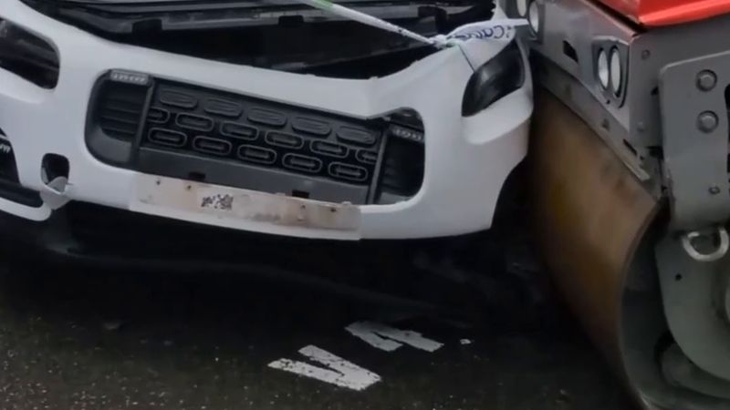 Yol silindiriyle belediye polisinin aracına çarpan 19 yaşındaki lise öğrencisine 6 ay hapis