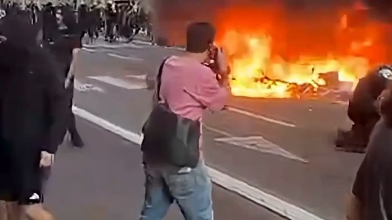 Toulon'da 24 Ekim cumartesi toplu taşıma durduruluyor, refakatsiz reşit olmayanlara gece yasağı