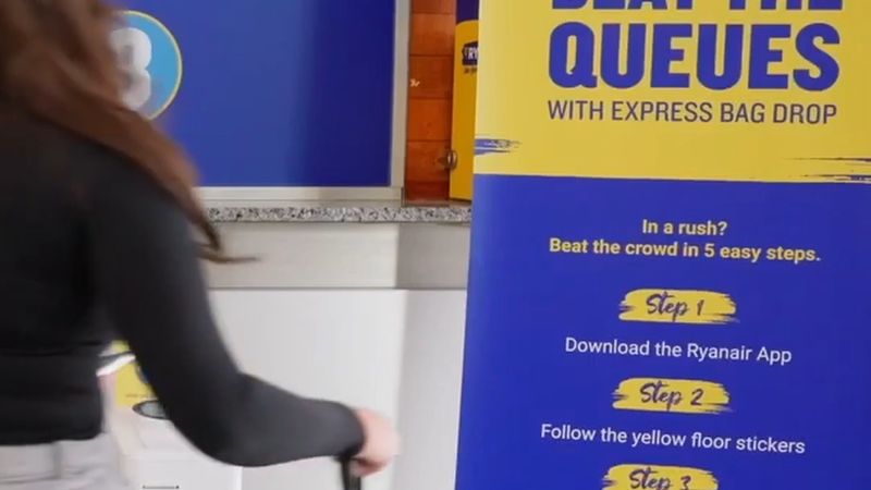 Gurbetçiler dikkat! Ryanair 10 Kasım'dan itibaren bagaj teslim ve check-in gişelerini kalkıştan 60 dakika önce kapatıyor