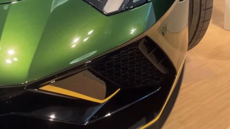 Stuttgart'ta el konulan Lamborghini 710.000 euroya satıldı