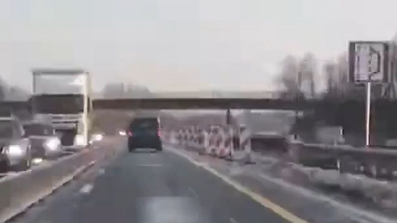 A31 otobanı Emden yakınında 22 Ekim perşembe 09.00-16.00 arasında iki yönde kapalı