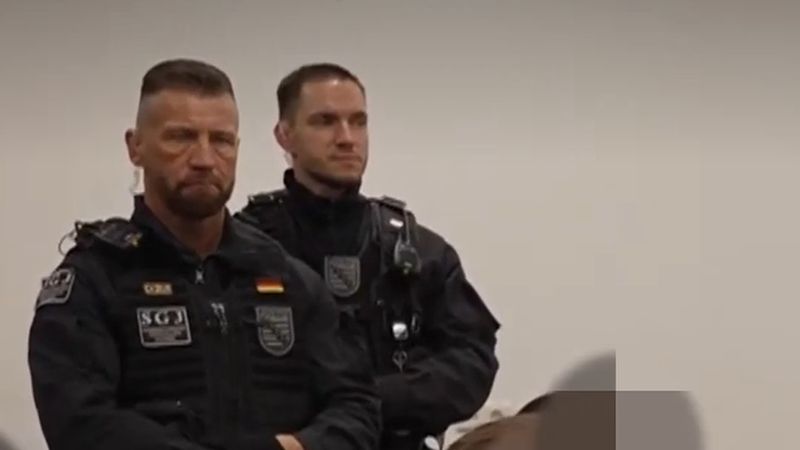 Dresden'de 'etnik temizlik' planıyla yargılanan neonazi grubundan dört sanığa tahliye yolu açıldı