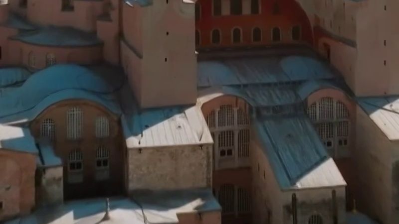 Türkiye'de tatil pahalandı: Ayasofya 25 euro, İstiklal'de kahve ve pasta 10 euro