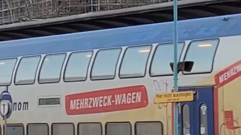 Hamburg Merkez Garı-Harburg hattı 26 Ekim-22 Kasım kapalı: şehir Wilhelmsburg ve Veddel'e ek otobüs koyuyor