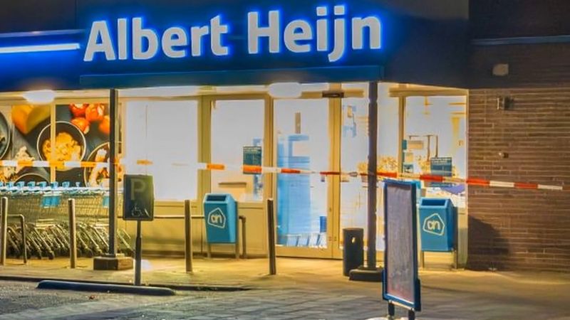 Mijdrecht'te kar maskeli adam Albert Heijn süpermarketine silahlı soygun düzenledi