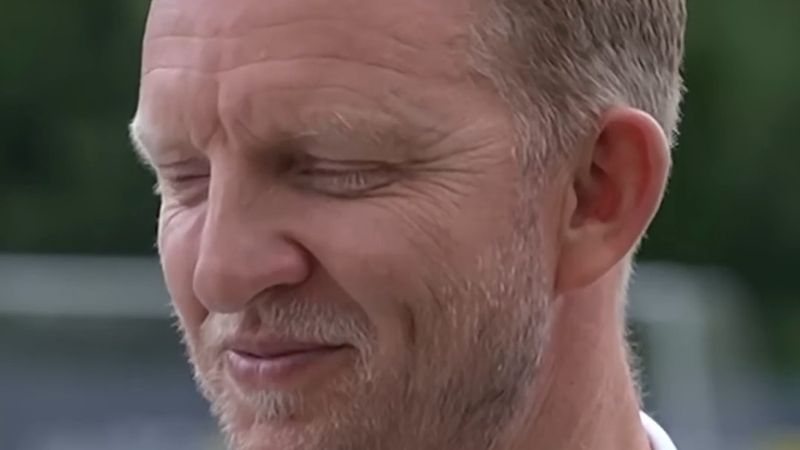 Fenerbahçe'de İsmail Kartal'ın istifasının ardından takımın başına geçici olarak Hollandalı Dirk Kuyt geçiyor