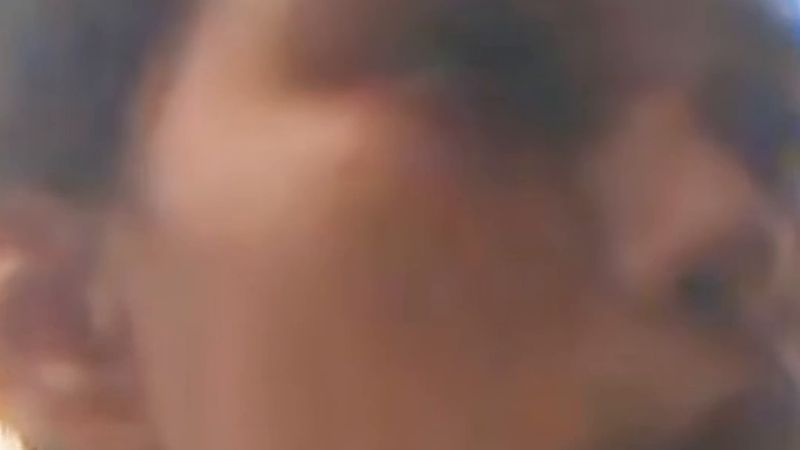 Hollanda polisi sahte polisin aldığı kartla para çeken genç kadını arıyor