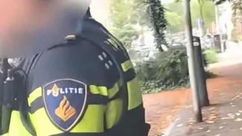 Utrecht'te arabasında tanımadığı bir adamı uyurken buldu