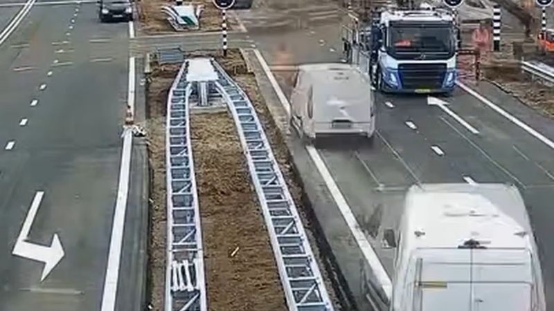 Brabant'ta A27 ile A59'u bağlayan Hooipolder kavşağı dokuz günlük kapanışın ardından yeniden açıldı