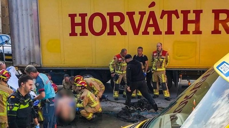 Nuenen'de cam silici yüksek gerilim hattına değdi, alev aldı ve ağır yaralandı