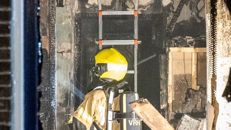 Gouda'da gece üç ev yandı: 3 yaralı, sokak tahliye edildi