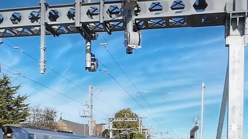 York ile Leeds arasında 24 Ekim Cumartesi'den 1 Kasım Pazar'a kadar 9 gün tren yok