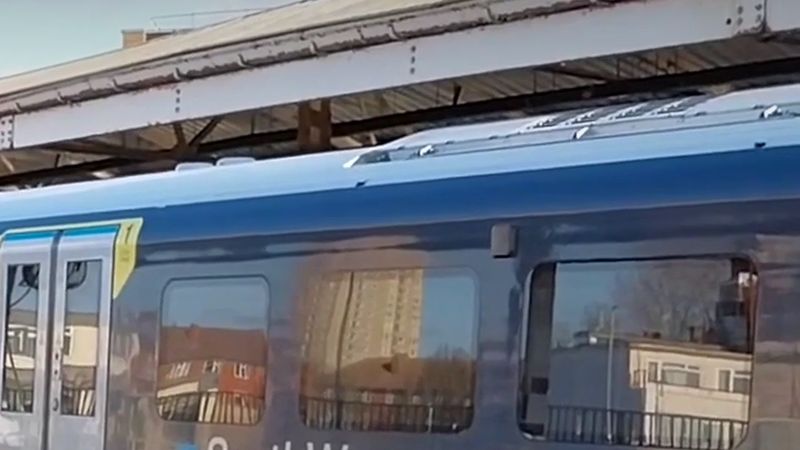 Portsmouth hattında 24 Ekim-1 Kasım arası trenler yerine otobüs