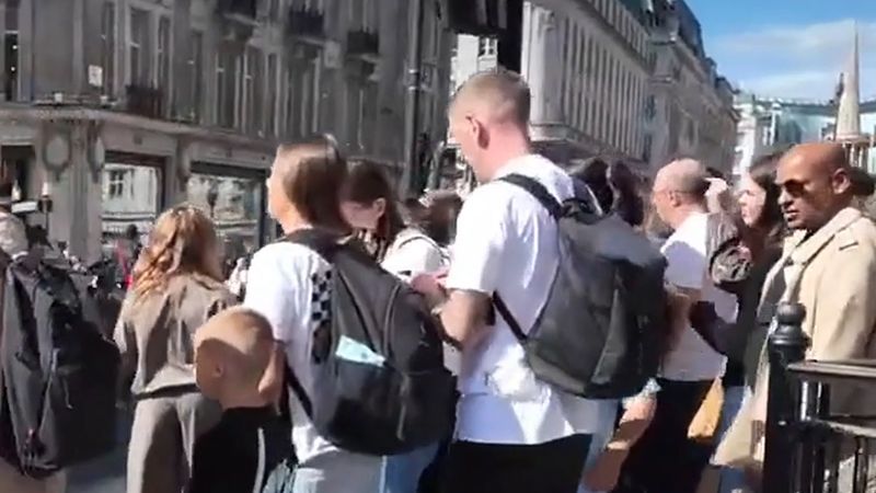 Oxford Street'e kalıcı canlı yüz tanıma kameraları geliyor
