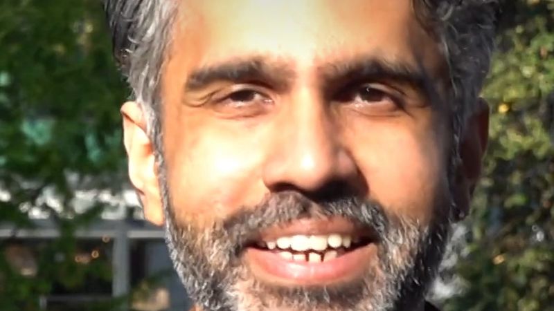 Borås'ta Ammar Gillani göçmenlere yönelik İsveççe kursunu 5 ayda bitirdi