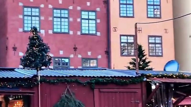 Stockholm'ün tarihi yılbaşı pazarı kurtarıldı: Stortorget pazarı 21 Kasım'da açılıyor