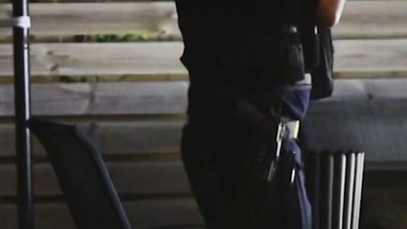 Jönköping'de eski sevgilisinin evinde ateş açtığı öne sürülen adam, kadını ve çocuğunu da öldürmeye teşebbüs…