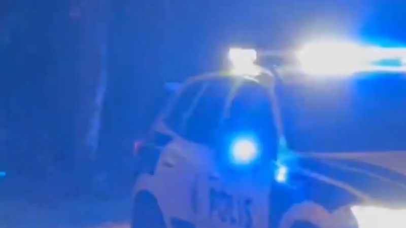Stockholm'de polis yeni şiddet dalgasından endişeli: Bagarmossen'de öldürülen adam yanlış hedef olabilir
