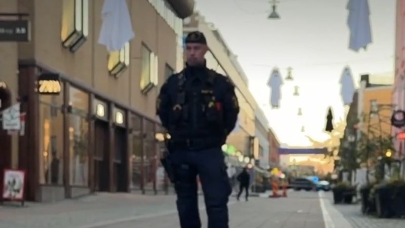 Uppsala'nın merkezinde şüpheli nesne alarmı: Sankt Per alışveriş merkezi boşaltılıyor