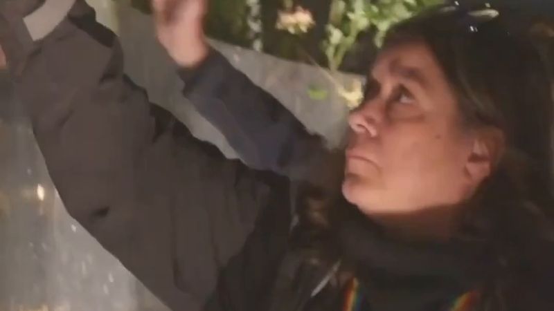 Kuzey Makedonyalı itfaiyeciler Göteborg'da Backa yangını kurbanlarını andı