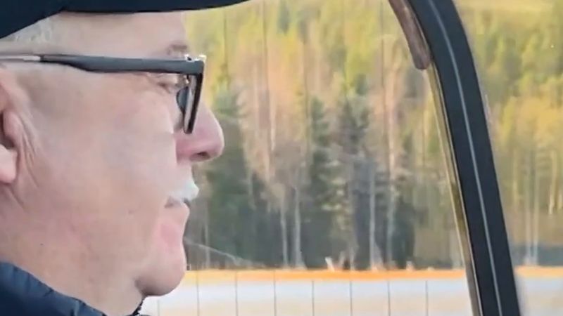 Västerbotten'de otobüs şoförleri kış öncesi kaygan pistte eğitime girdi