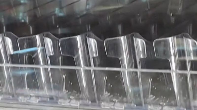 Hallstahammar'da kaynatma tavsiyesi sürüyor, marketlerde şişe su tükendi