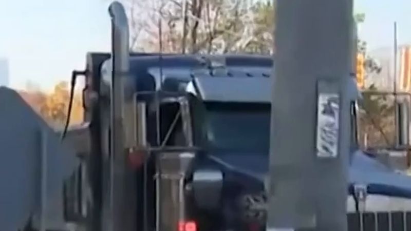 Toronto'da trafik görevlisinin öldüğü kazada damperli kamyonun sürücüsü gözaltına alındı