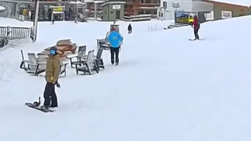 Alberta 1 Kasım'da saatleri geri almıyor: kayak liftleri 9.30'da açılacak