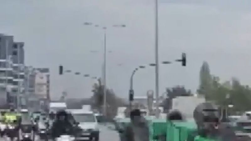 Bursa'da motokurye Mehmet Açık'a meslektaşlarından konvoylu veda