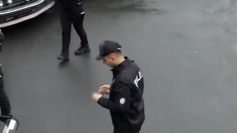 Hurda demir diye Türkiye'ye sokulan 61 klasik otomobile el konuldu: 37 gözaltı, 500 milyon liralık vurgun iddiası