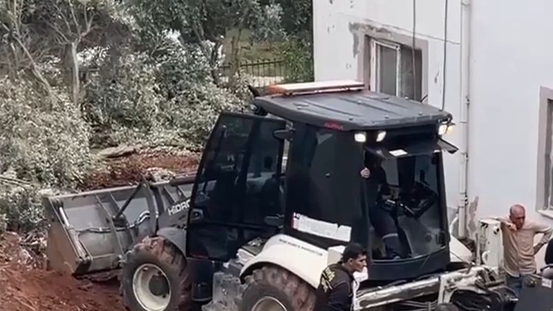 Osmaniye'de beton zeminin 4 metre altından kemik çıktı: 3 faili meçhul cinayet dosyasında gelişme