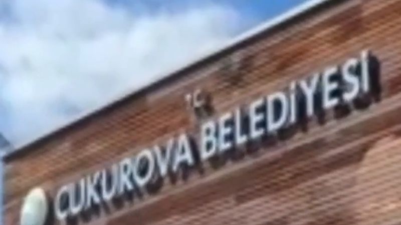 Adana Çukurova Belediye Başkanı Emrah Kozay yolsuzluk soruşturmasında tutuklandı